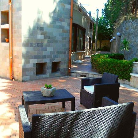 Casa Vacanze Villa Pina Матера Экстерьер фото