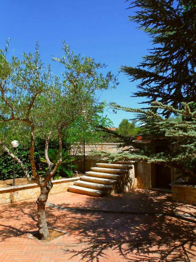 Casa Vacanze Villa Pina Матера Экстерьер фото