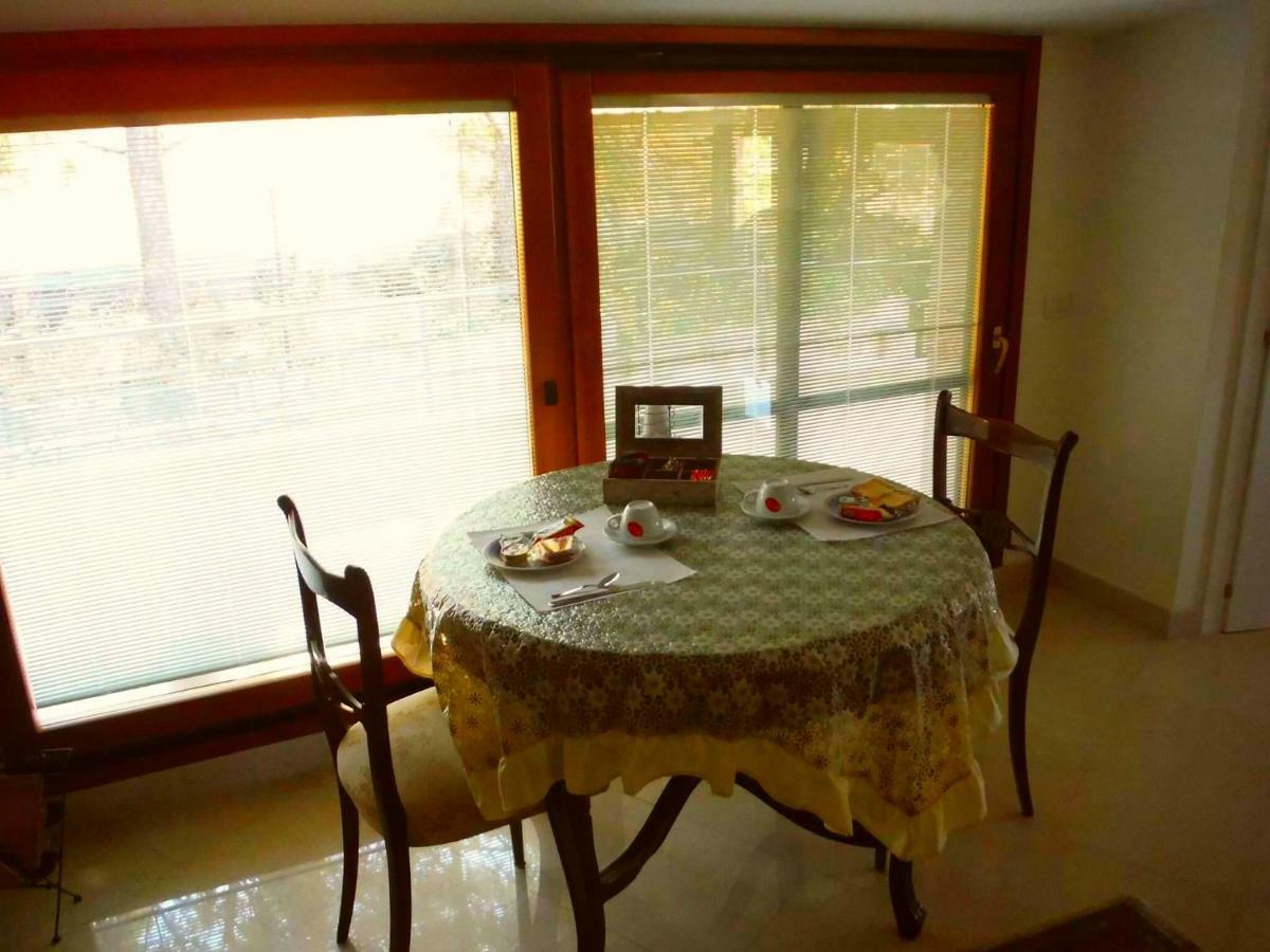 Casa Vacanze Villa Pina Матера Экстерьер фото